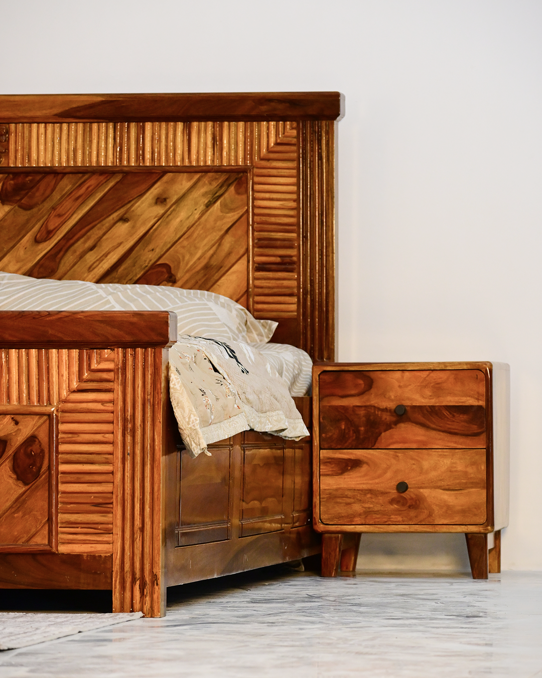 Kesar Craft Bed