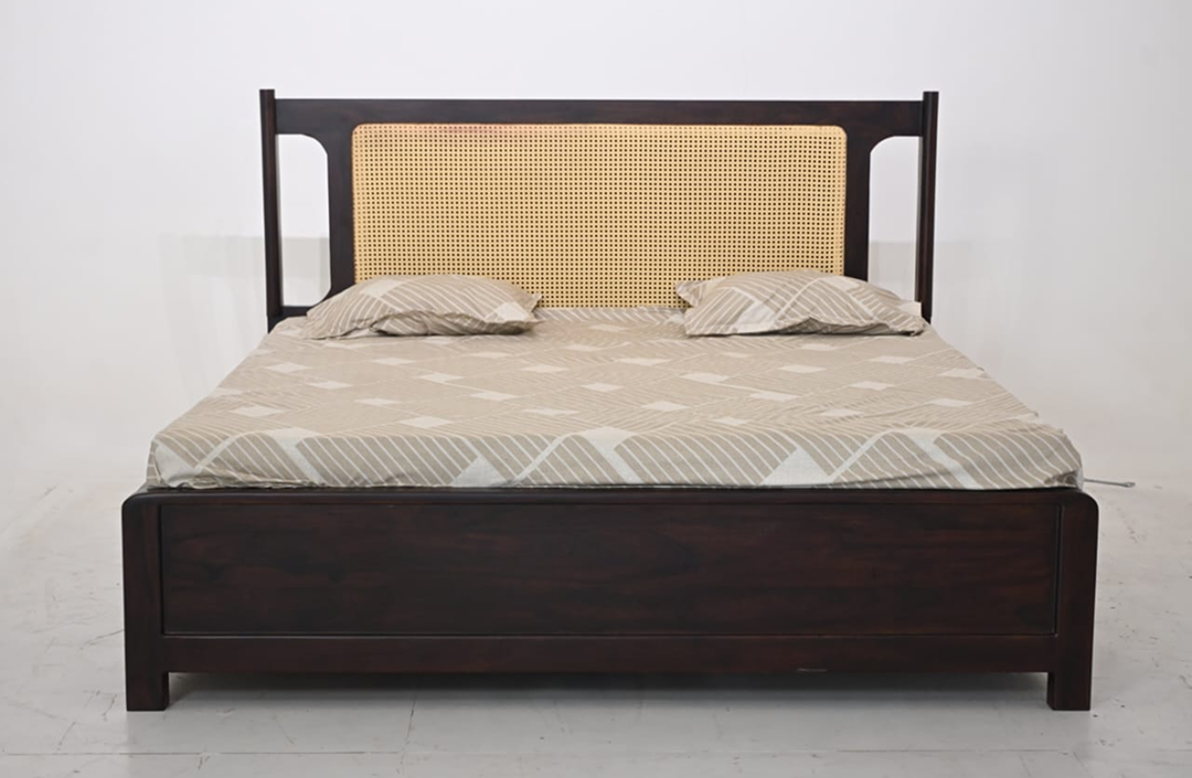 The Aurelia Luxe Bed