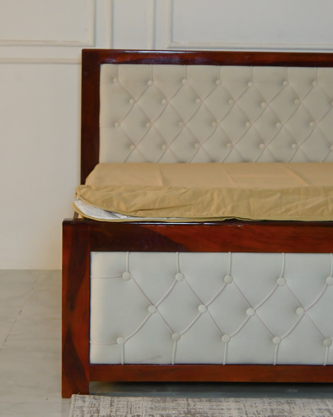 Ivory Heritage Bed
