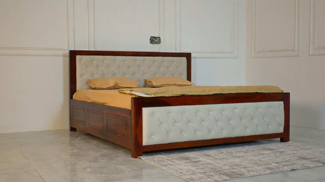 Ivory Heritage Bed