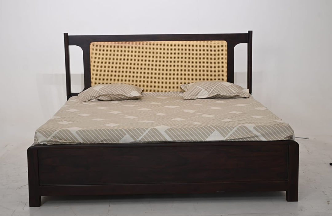 The Aurelia Luxe Bed