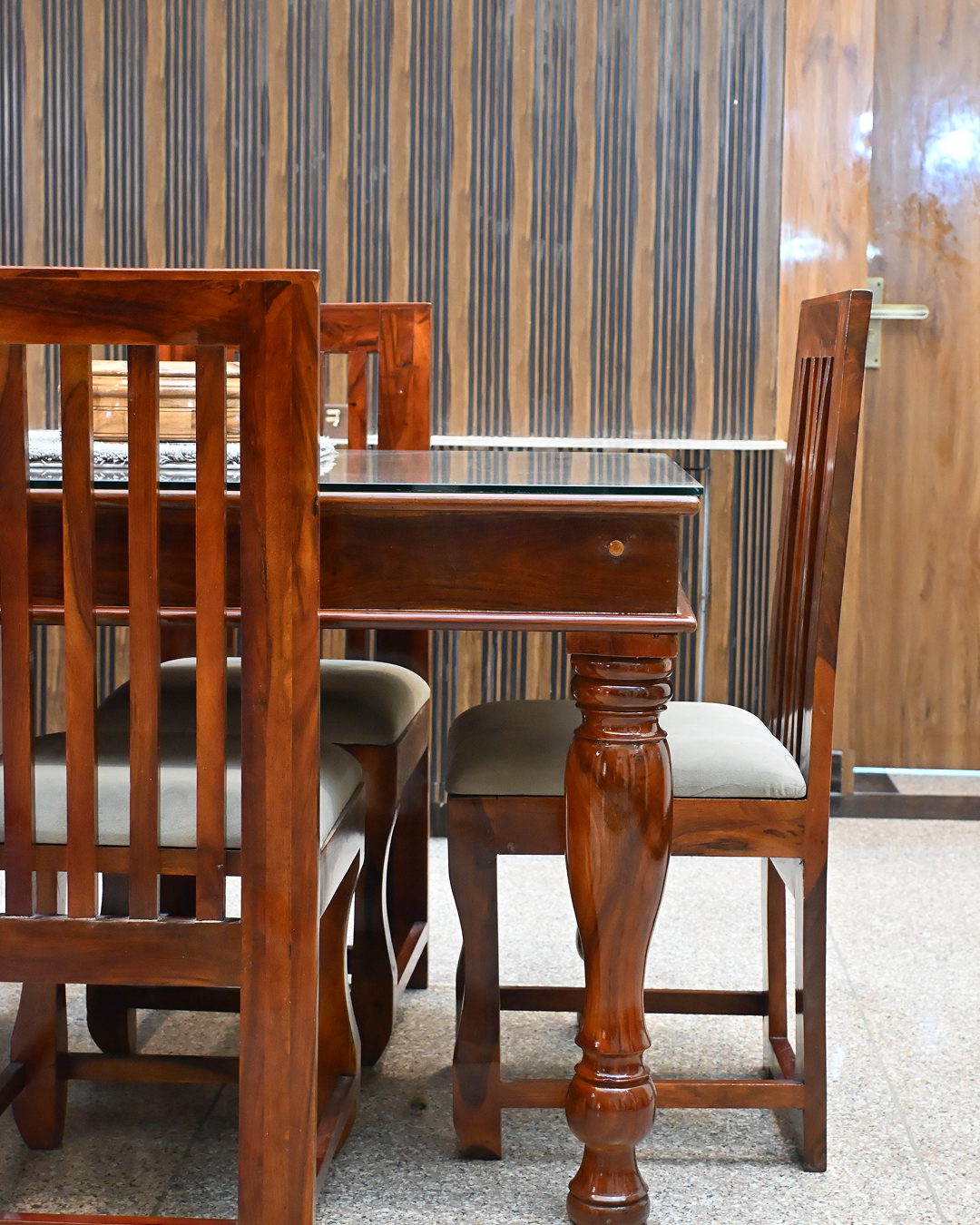 Kesarwood Family Dining
