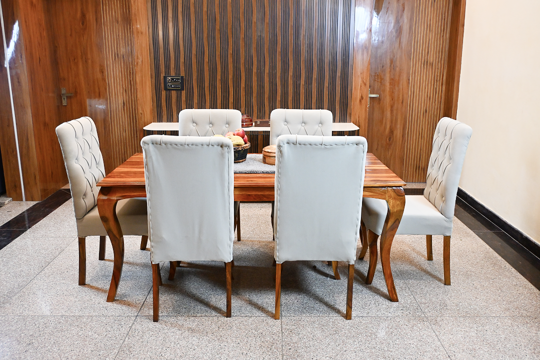 Rajvansh Dining Table