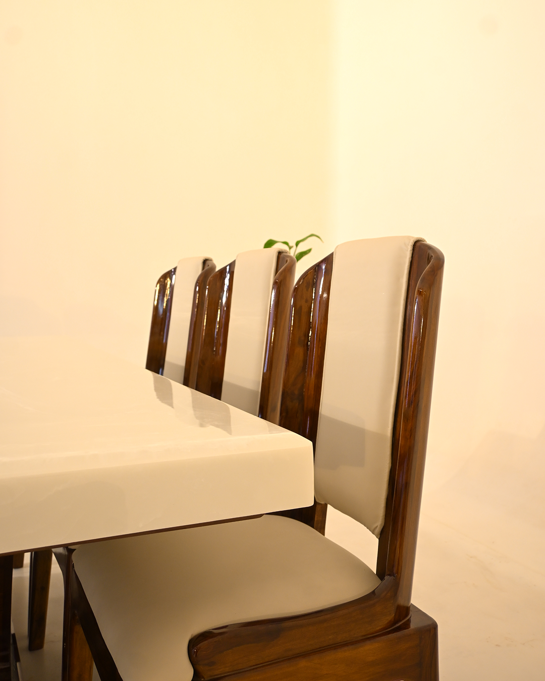 Walnut Royale Dining