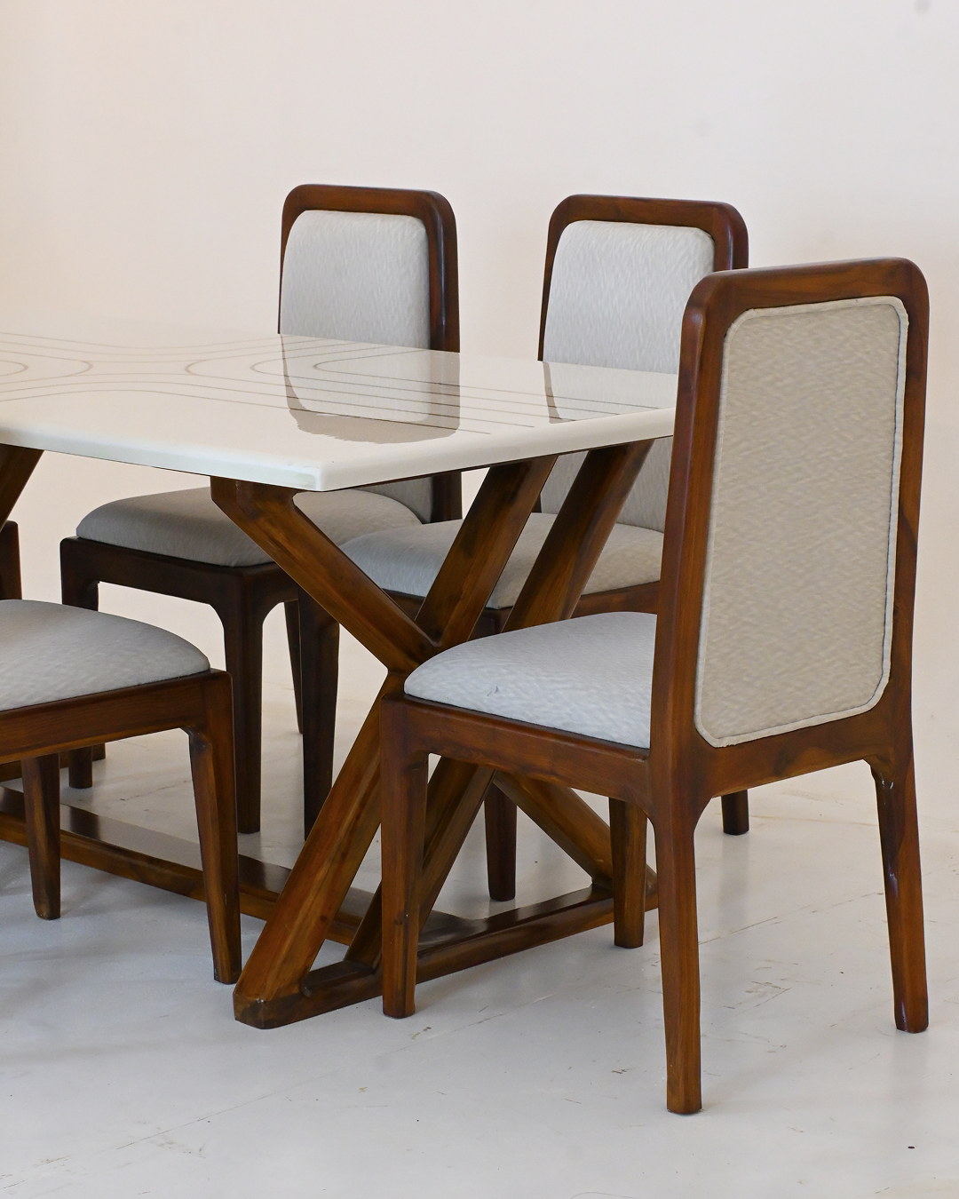 Arden Cross Dining