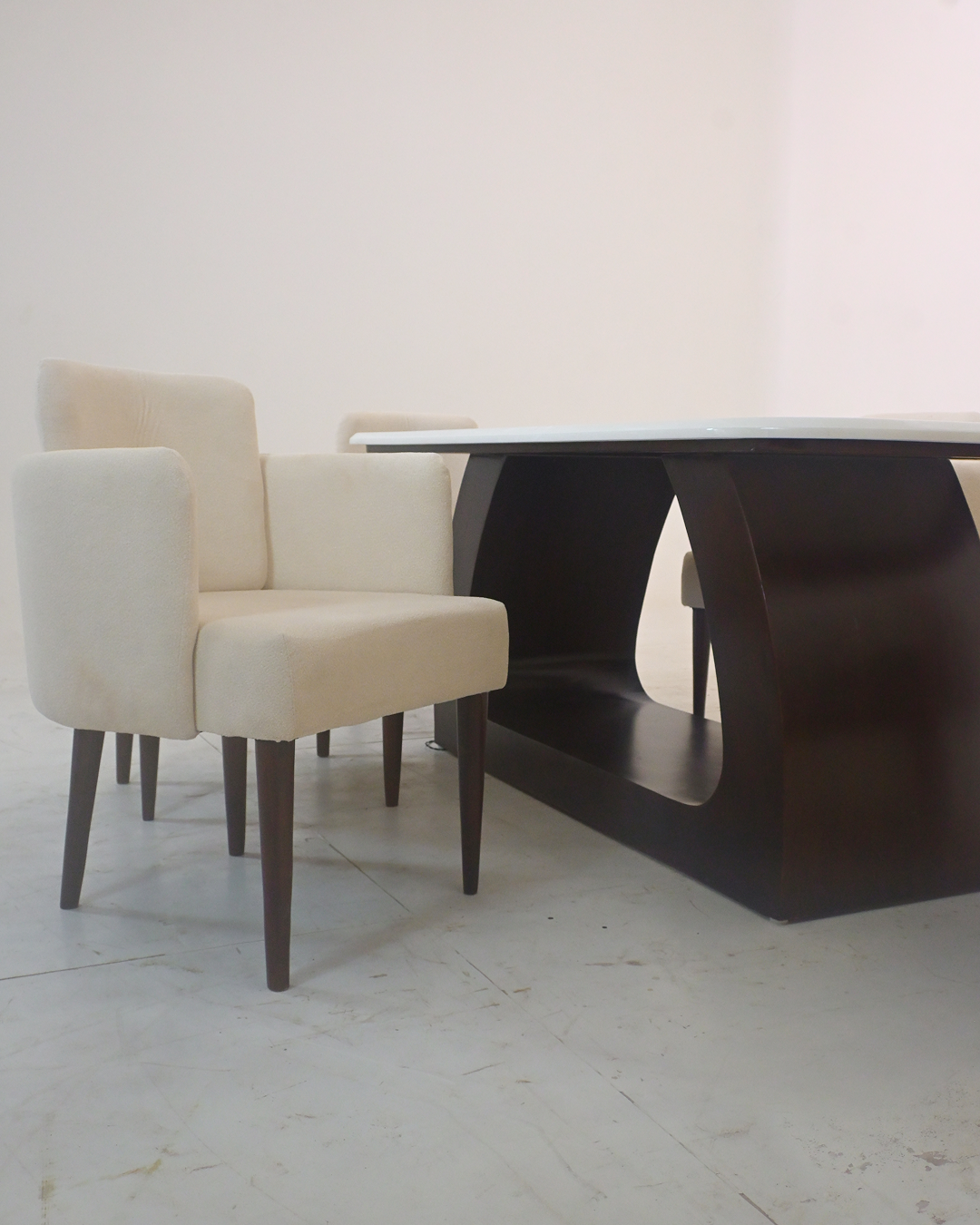 Aurelia Luxe Dining Set