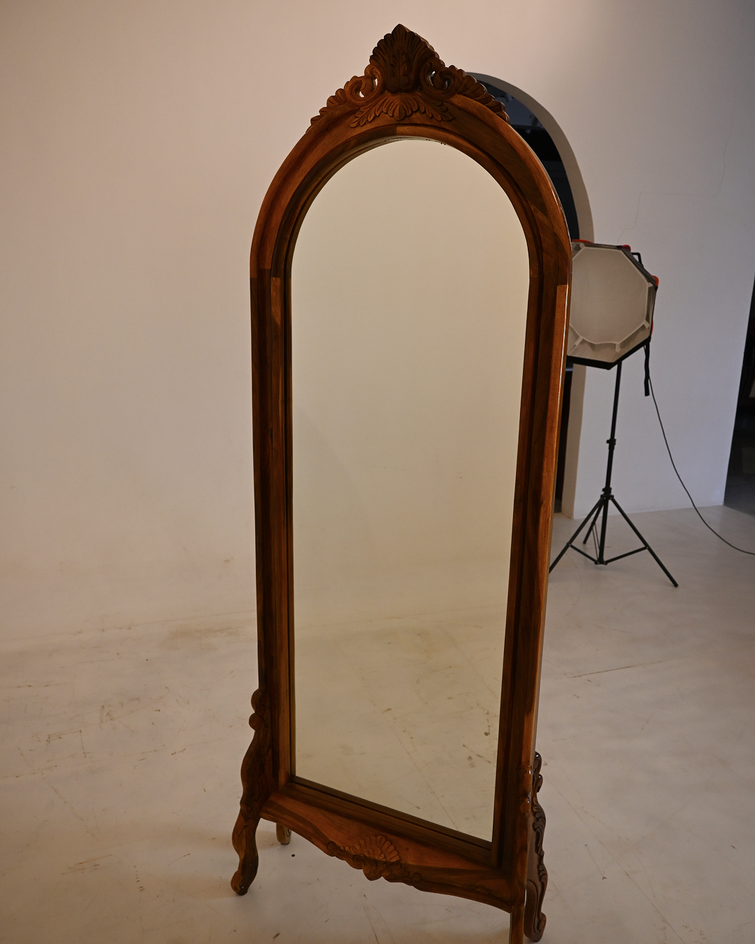Victoria Royal Floor Mirror
